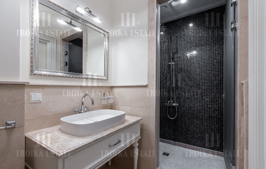 КупитьКоттедж
с отделкойАгаларов Эстейт 24 км метро 