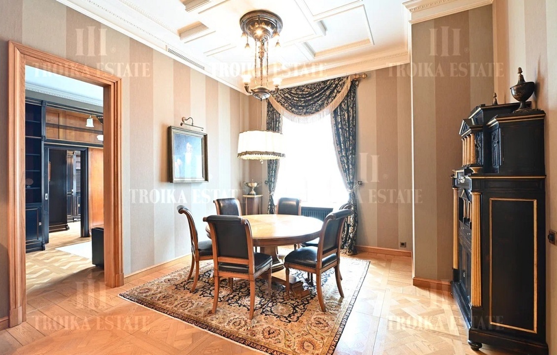 Арендовать  Квартиру с отделкой М. Молчановка ул 8 метро Арбатская