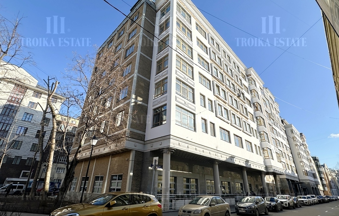 Купить  Квартиру с отделкой Филипповский пер-к 8с1 метро Кропоткинская