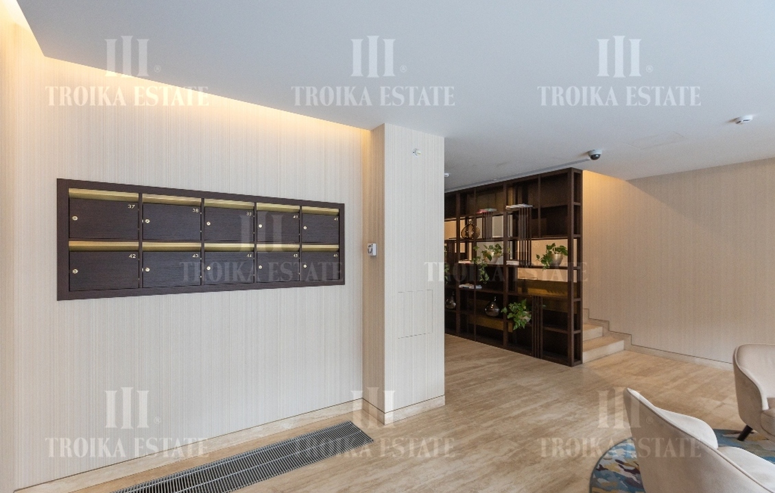 Купить  Квартиру без отделки Минская ул. 2Вк3 метро Минская