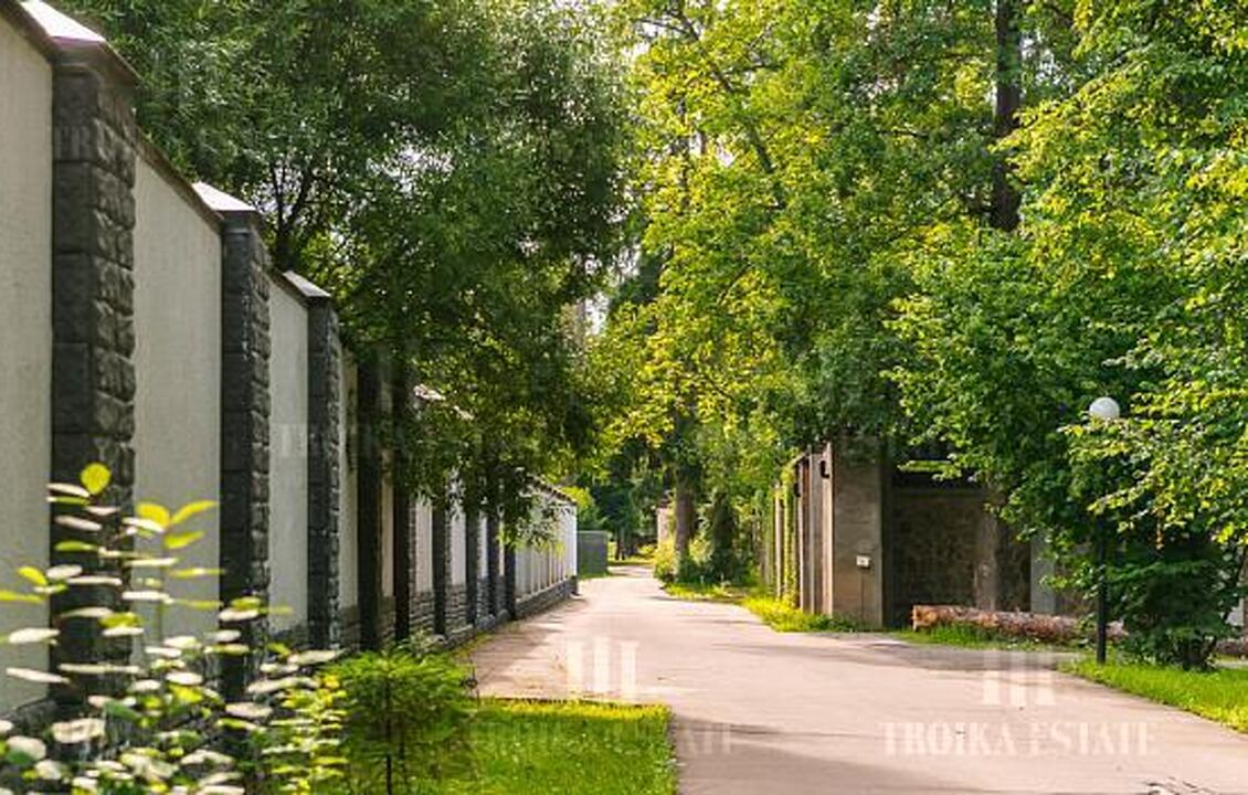 КупитьКоттедж
с отделкойГорки-1 метро 