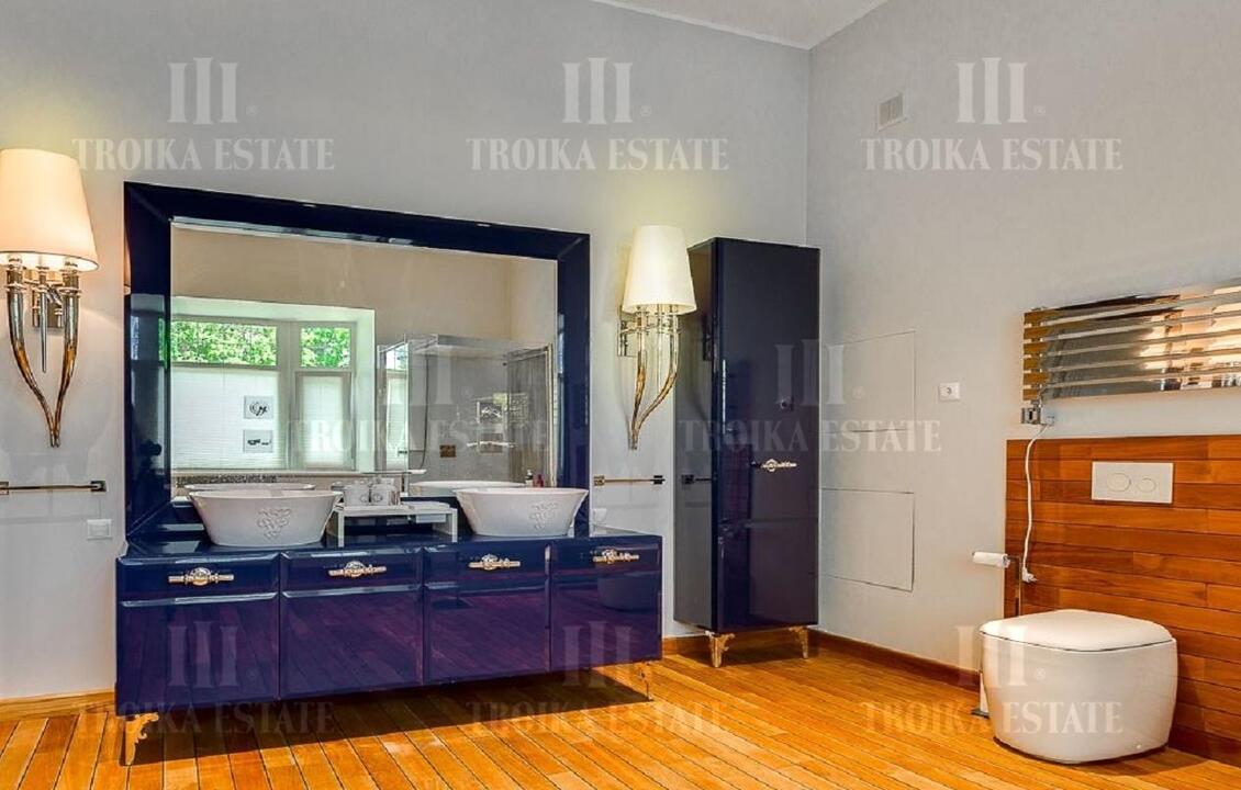 КупитьКоттедж
с отделкойГорки-1 метро 