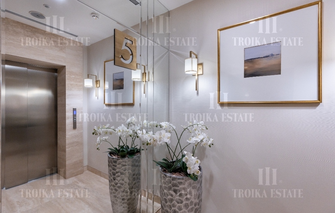 Купить  Квартиру без отделки Минская ул. 2Вк3 метро Минская