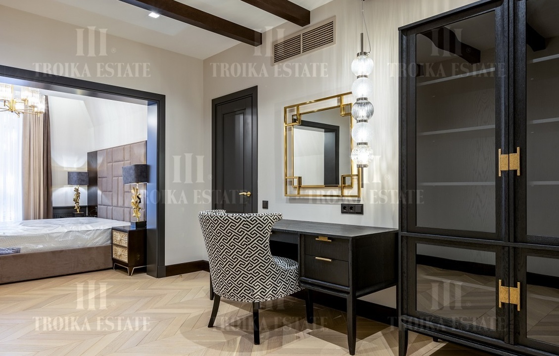 КупитьКоттедж
с отделкойДовиль 9 км метро 