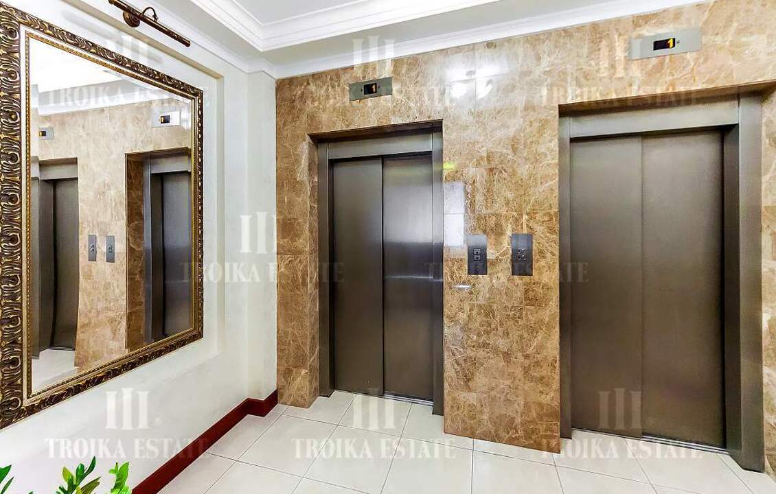 Купить  Квартиру с отделкой Барыковский пер-к 6 метро Кропоткинская