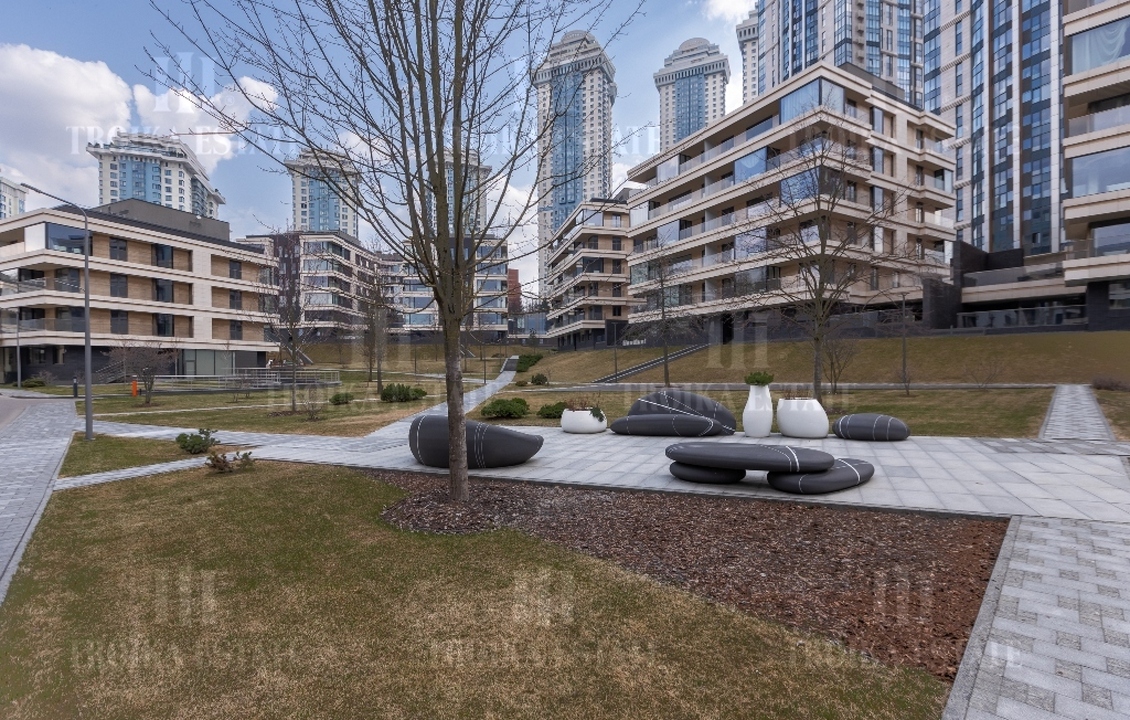 Купить  Квартиру без отделки Минская ул. 2Вк3 метро Минская