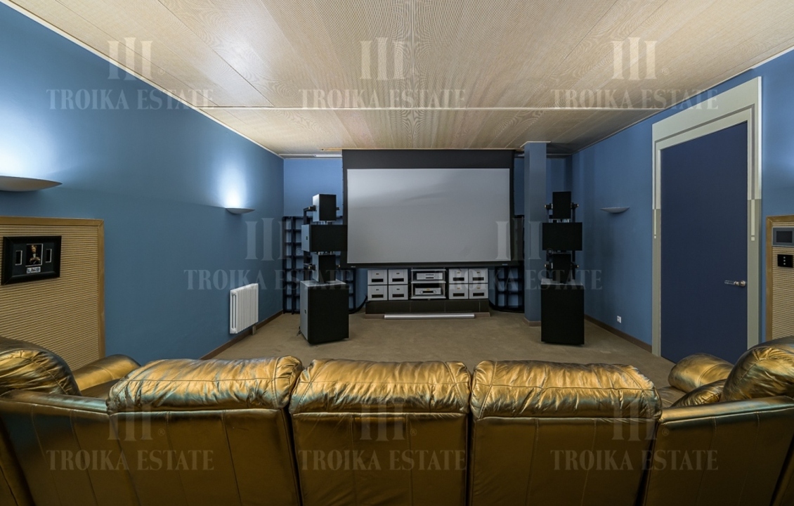 АрендоватьКоттедж
с отделкойНиколино 23 км метро 