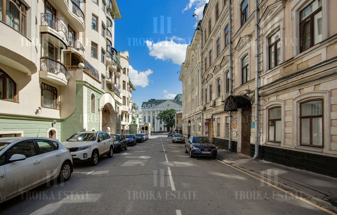 Купить  Квартиру с отделкой Сеченовский пер-к 3 метро Кропоткинская