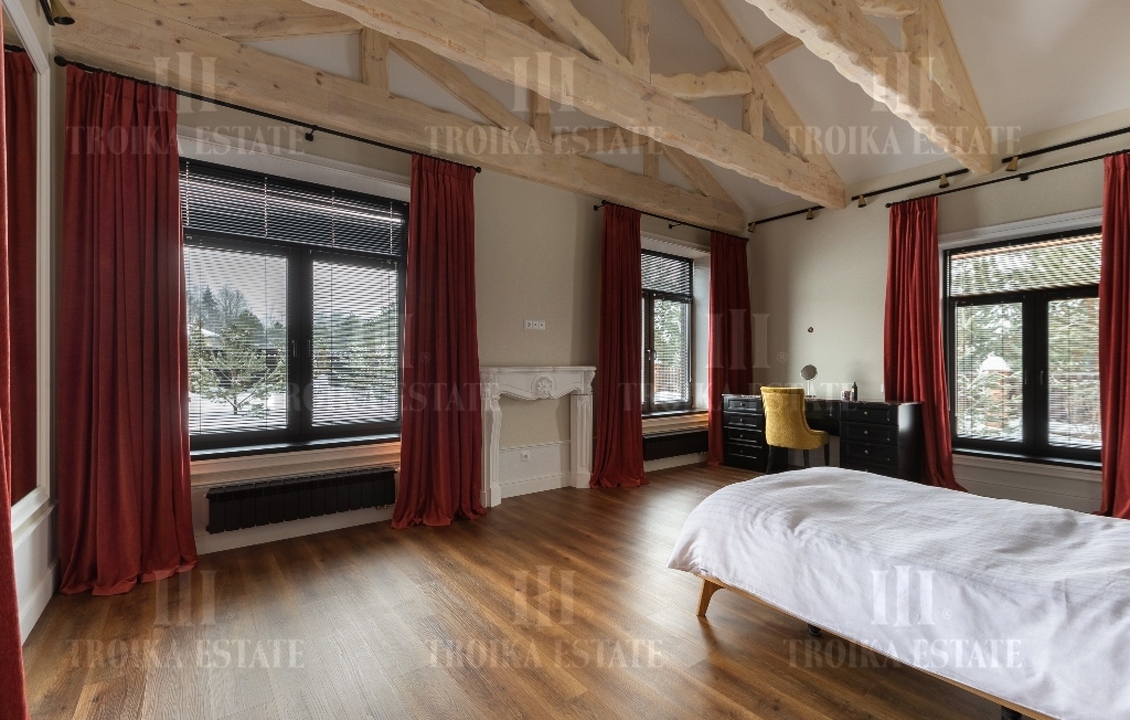 КупитьКоттедж
с отделкойРуза Фэмили Парк 9 км метро 