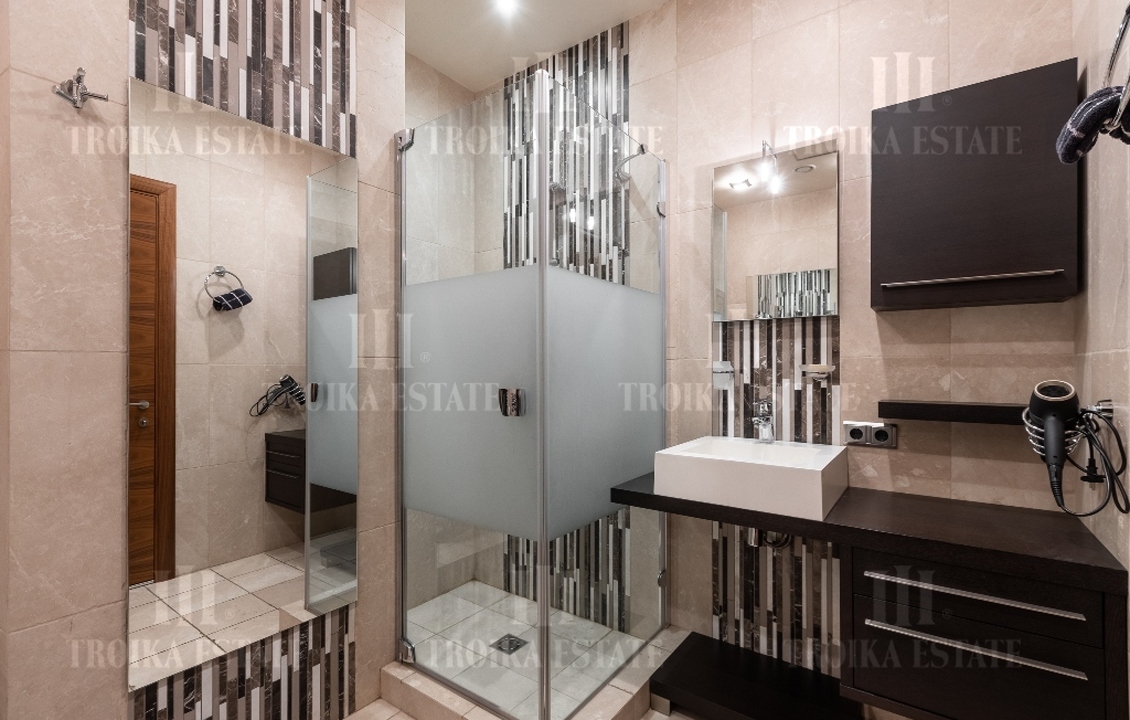 Купить  Квартиру с отделкой Нащокинский пер-к 16 метро Кропоткинская