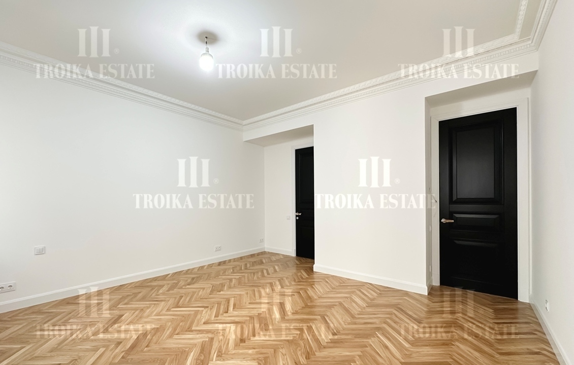 Купить  Квартиру с отделкой Сеченовский пер-к 3 метро Кропоткинская