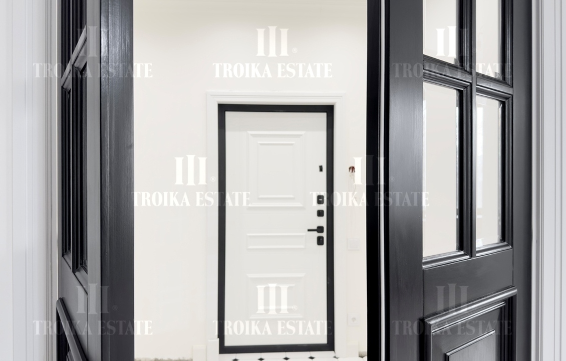 Купить  Квартиру с отделкой Сеченовский пер-к 3 метро Кропоткинская