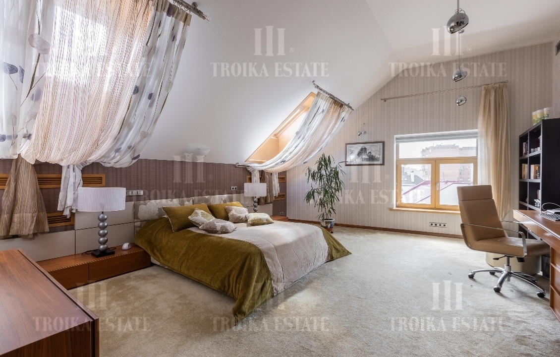 Купить  Квартиру с отделкой Нащокинский пер-к 16 метро Кропоткинская