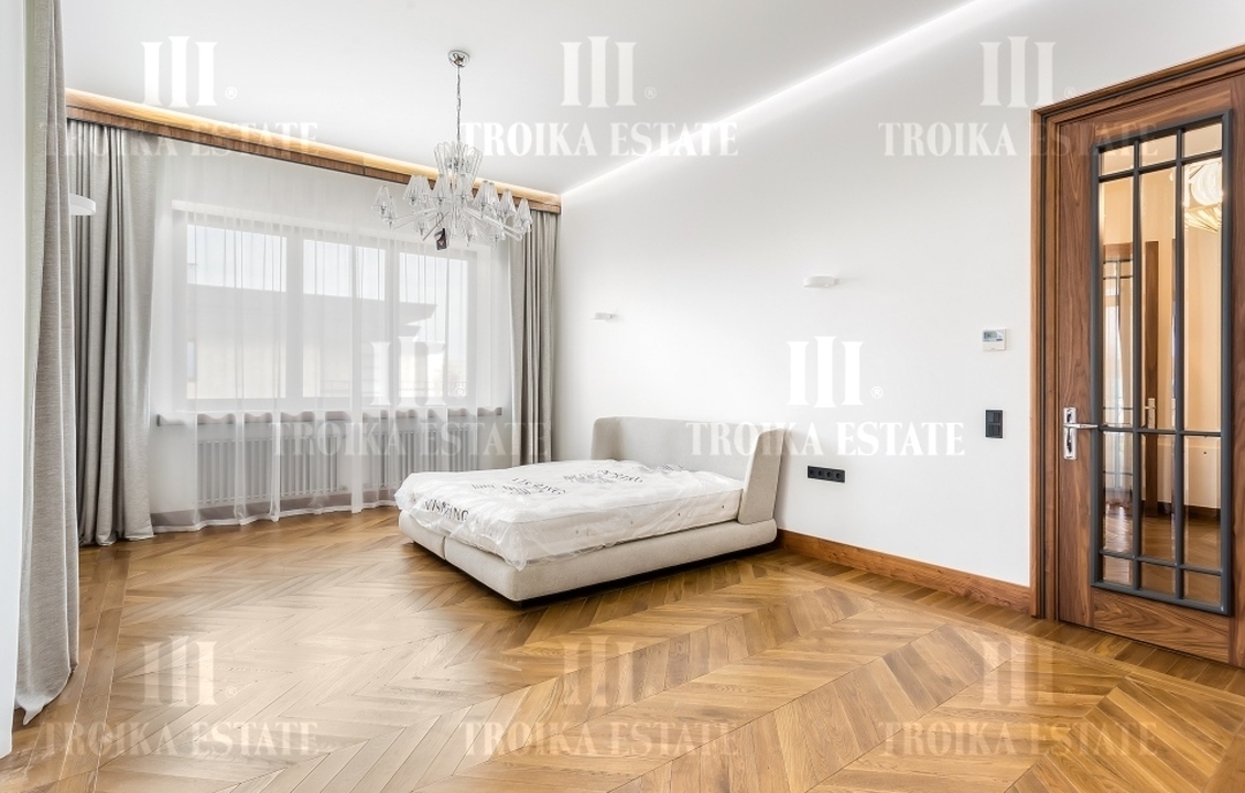 КупитьКоттедж
с отделкойЖуковка XXI  метро 