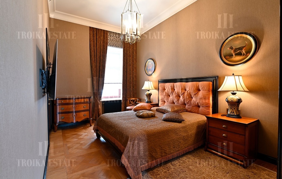 Купить  Квартиру с отделкой М. Молчановка ул 8 метро Арбатская