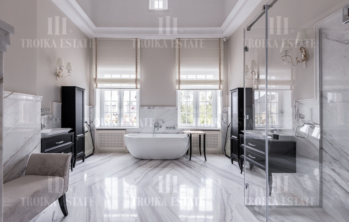 КупитьКоттедж
с отделкойАгаларов Эстейт 24 км метро 