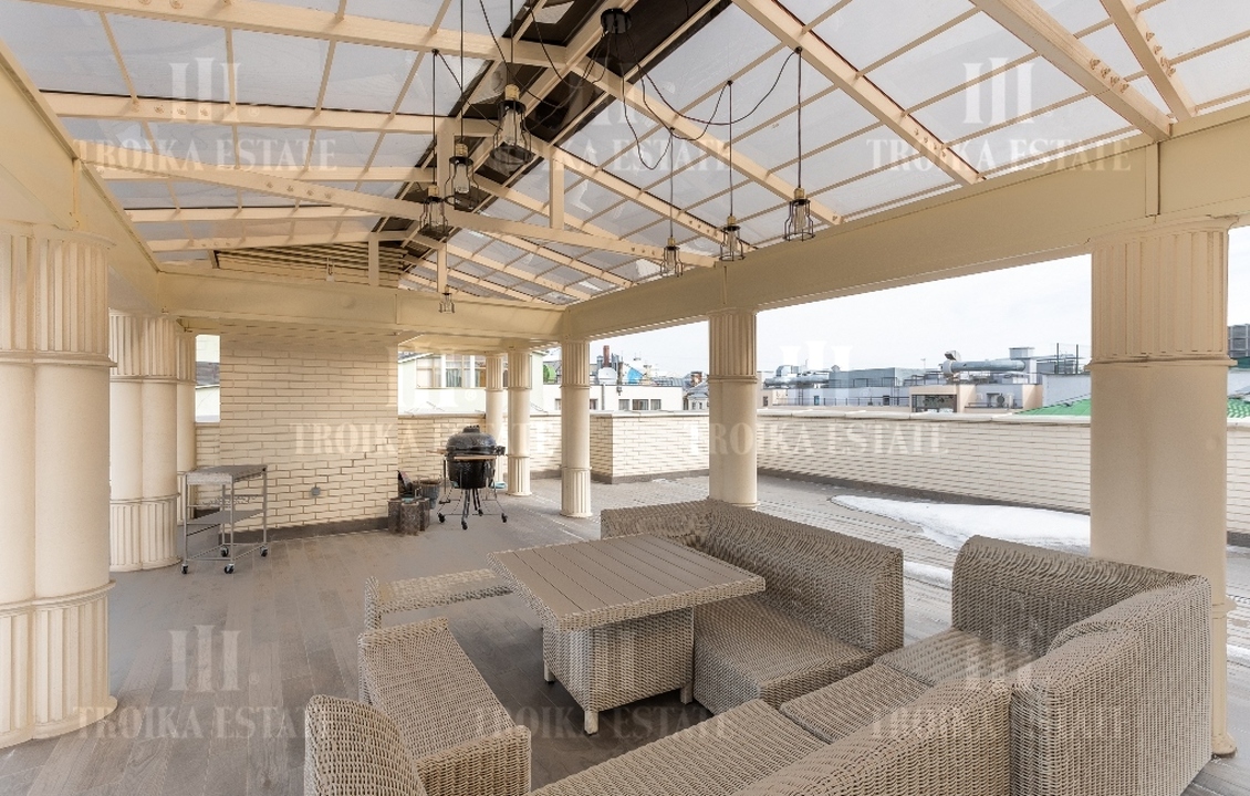 Купить  Пентхаус с отделкой Б. Афанасьевский пер-к 28 метро Арбатская