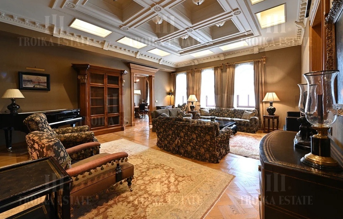 Арендовать  Квартиру с отделкой М. Молчановка ул 8 метро Арбатская