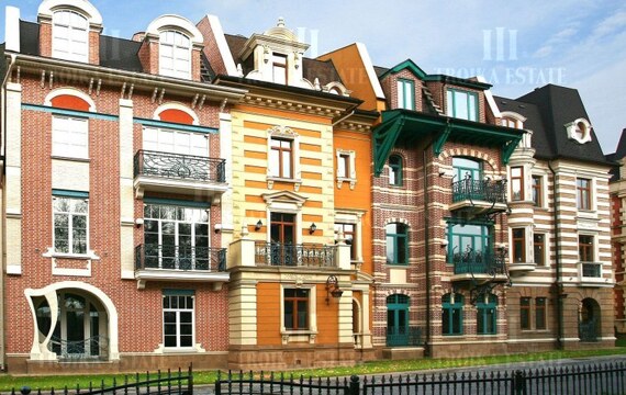 Купить  Таунхаус с отделкой Минское 9км от МКАД