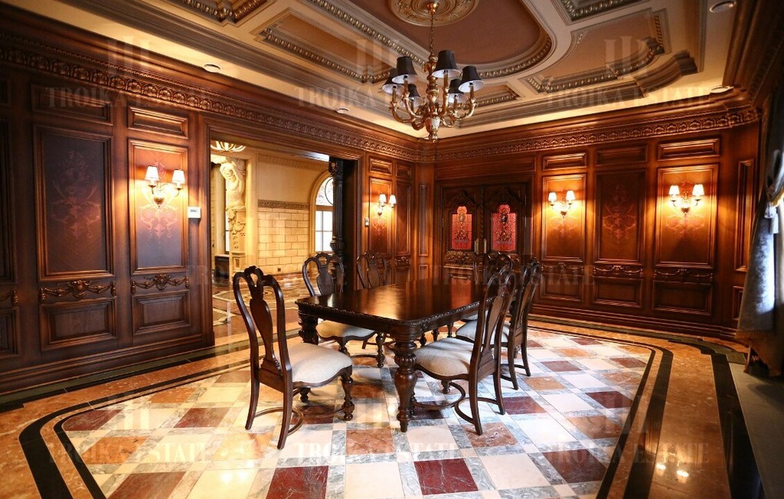 КупитьКоттедж
с отделкойДовиль 9 км метро 