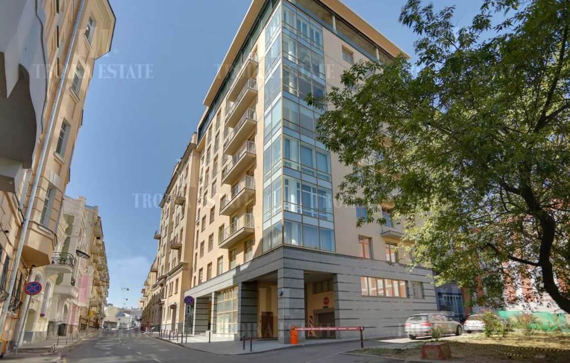 Купить  Квартиру с отделкой Барыковский пер-к 6 метро Кропоткинская