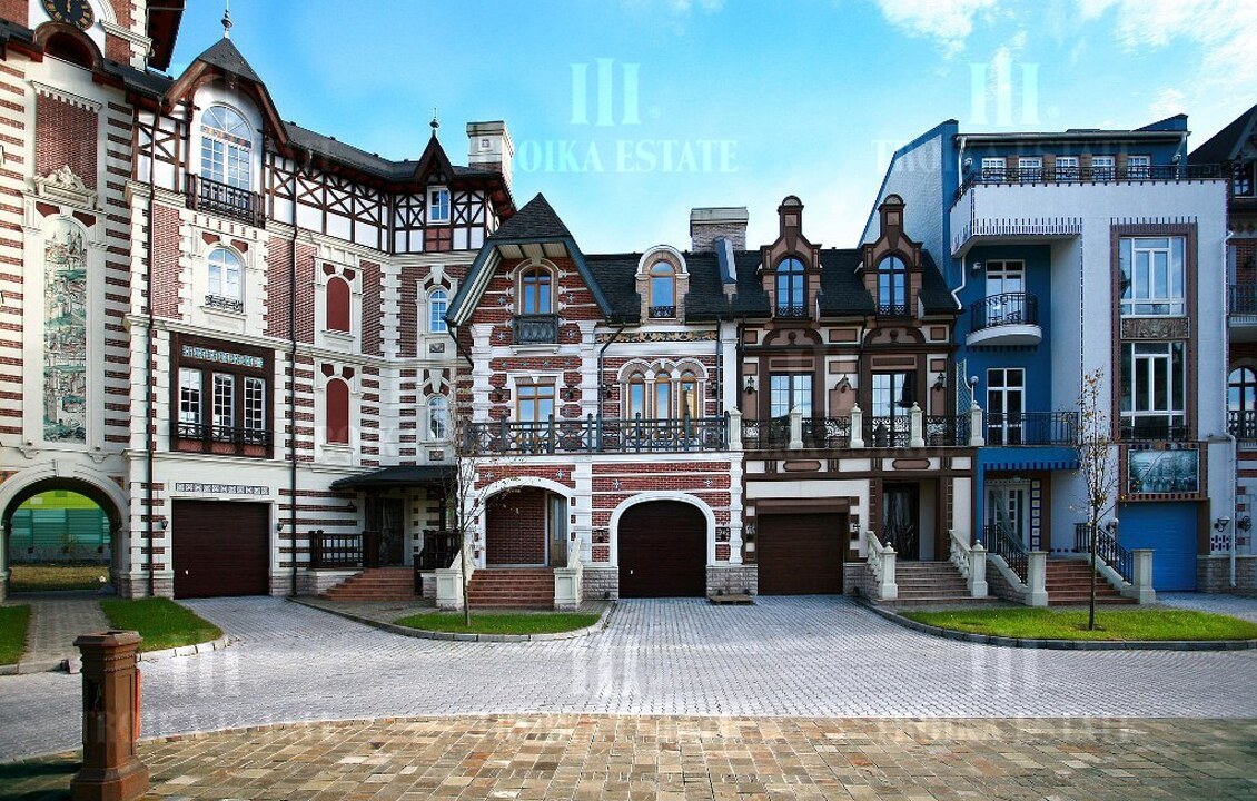 КупитьТаунхаус
без отделкиДовиль 9 км метро 