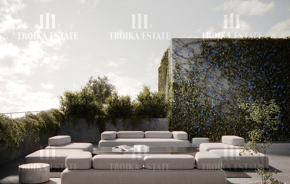 Купить  Пентхаус с отделкой Камергерский пер-к 4 метро Театральная