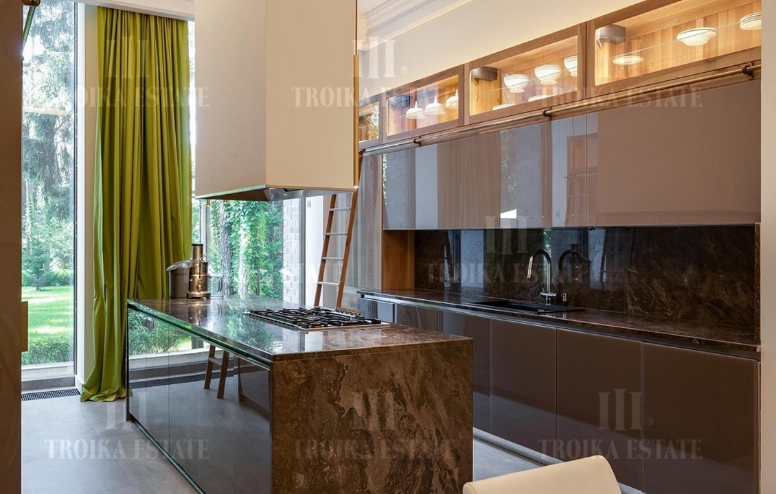 КупитьКоттедж
с отделкойСосновый Бор 18 км. метро 