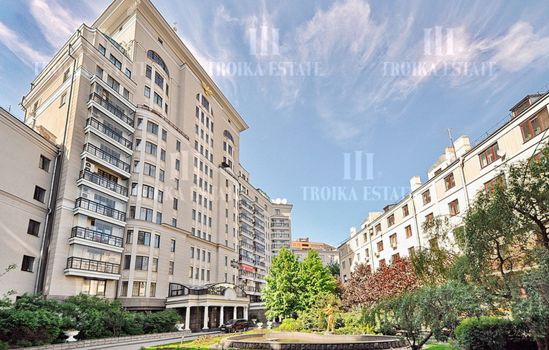 Купить  Пентхаус без отделки 1-й Неопалимовский пер-к 8-10 метро Парк культуры