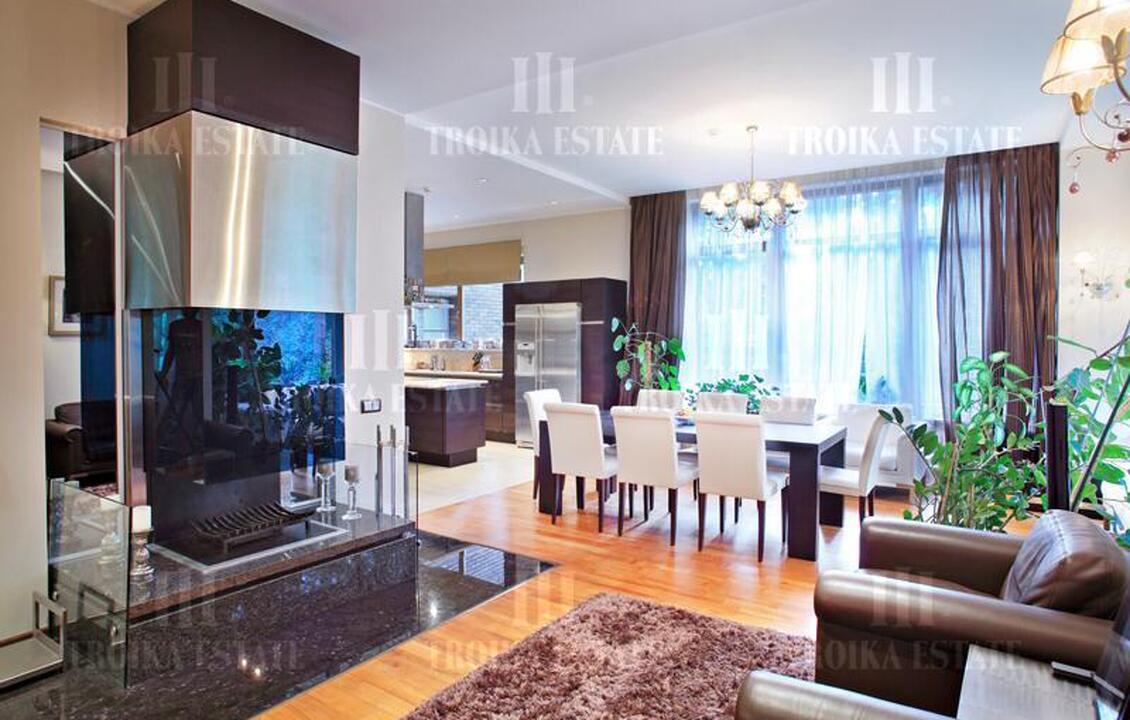 КупитьКоттедж
с отделкойГорки-21 метро 