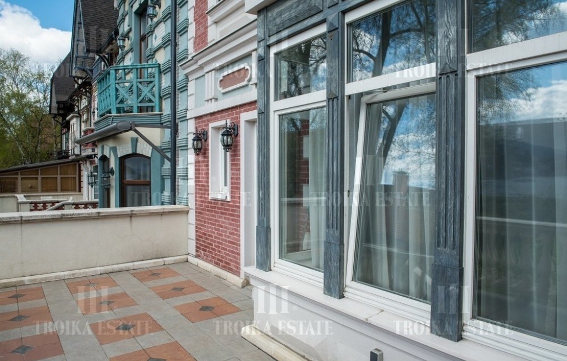 КупитьТаунхаус
с отделкойДовиль 9 км метро 