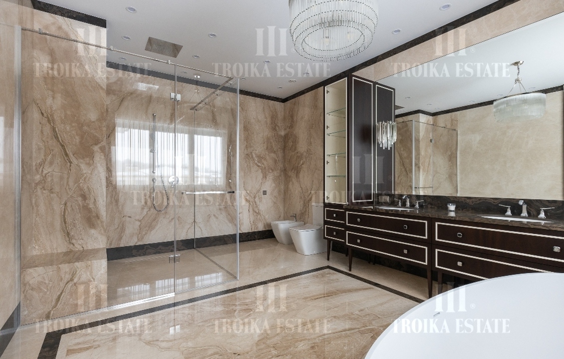 КупитьКоттедж
с отделкойБарвиха XXI 5 км метро 