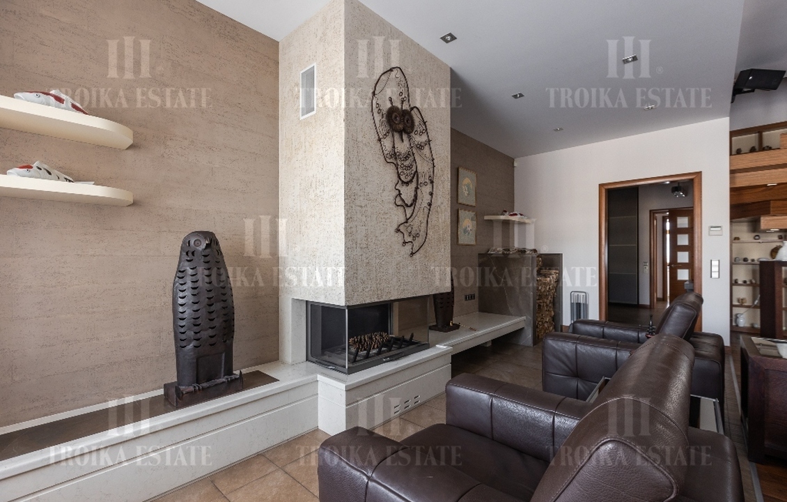 Купить  Квартиру с отделкой Нащокинский пер-к 16 метро Кропоткинская