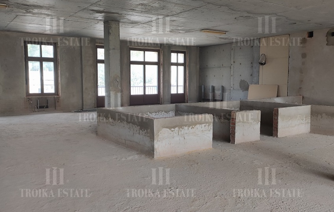 Купить  Квартиру без отделки Б. Левшинский пер-к 11 метро Смоленская