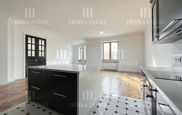                       Сеченовский пер-к 3
                      