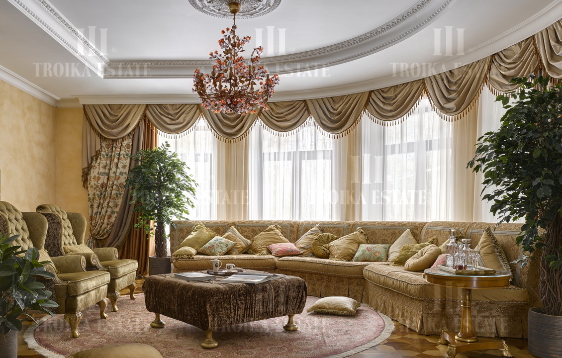 КупитьКоттедж
с отделкойАлександровка 10 км метро 