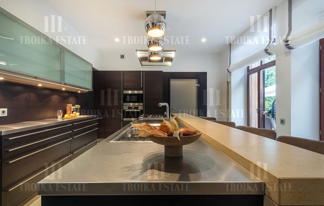 КупитьКоттедж
с отделкойЛандшафт 8 км. метро 