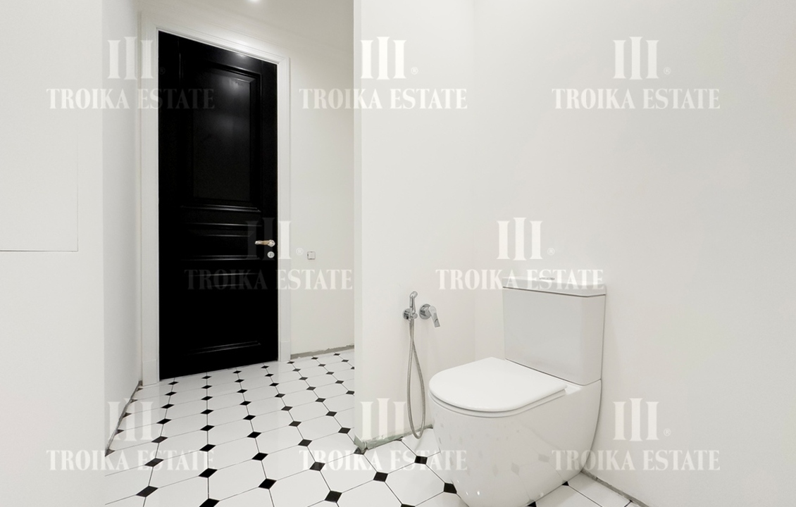 Купить  Квартиру с отделкой Сеченовский пер-к 3 метро Кропоткинская