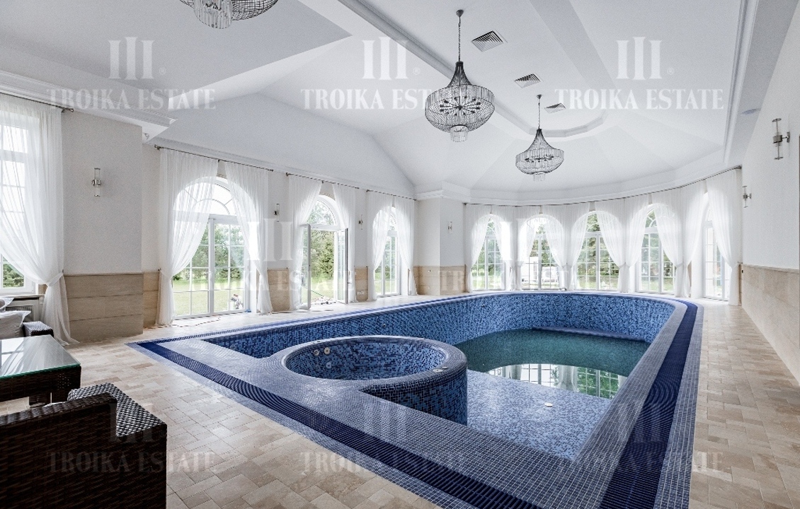 КупитьКоттедж
с отделкойАгаларов Эстейт 24 км метро 