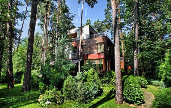 Купить  Коттедж с отделкой Рублево-Успенское 15км от МКАД