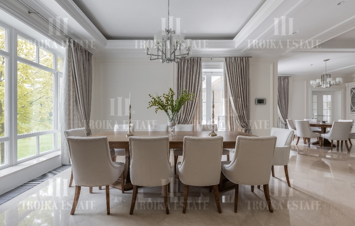 КупитьКоттедж
с отделкойАгаларов Эстейт 24 км метро 