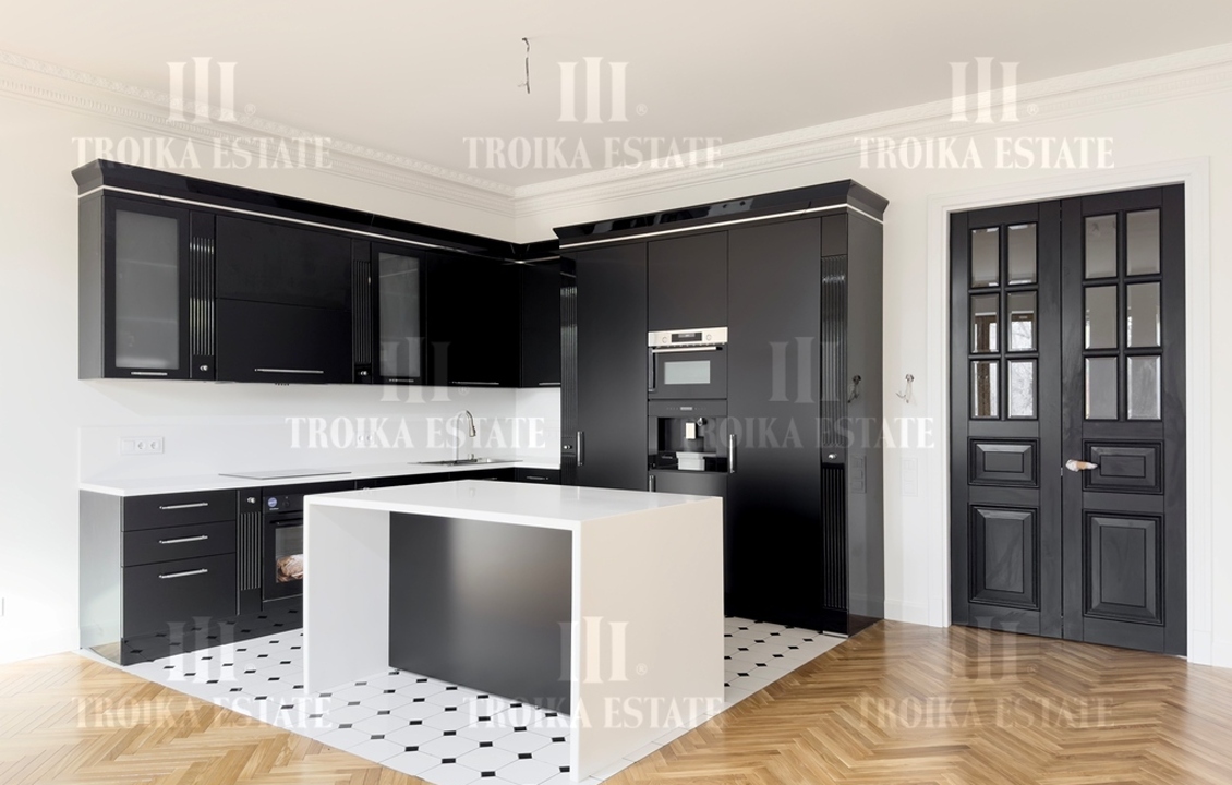 Купить  Квартиру с отделкой Сеченовский пер-к 3 метро Кропоткинская