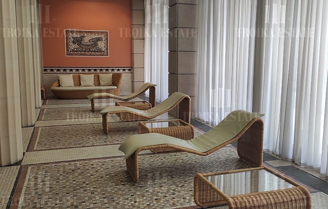 Купить  Квартиру без отделки Б. Левшинский пер-к 11 метро Смоленская