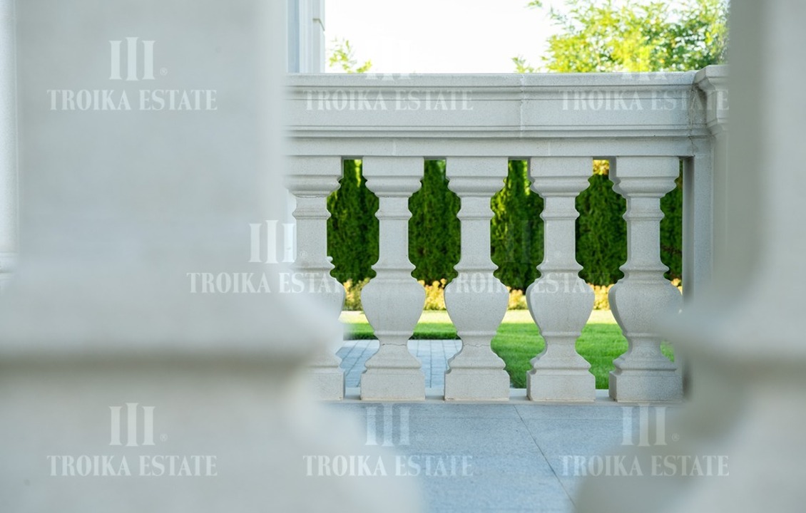 КупитьКоттедж
с отделкойЖуковка Парк Вилл 9 км метро 