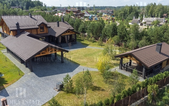 Купить  Коттедж с отделкой Новорижское 65км от МКАД