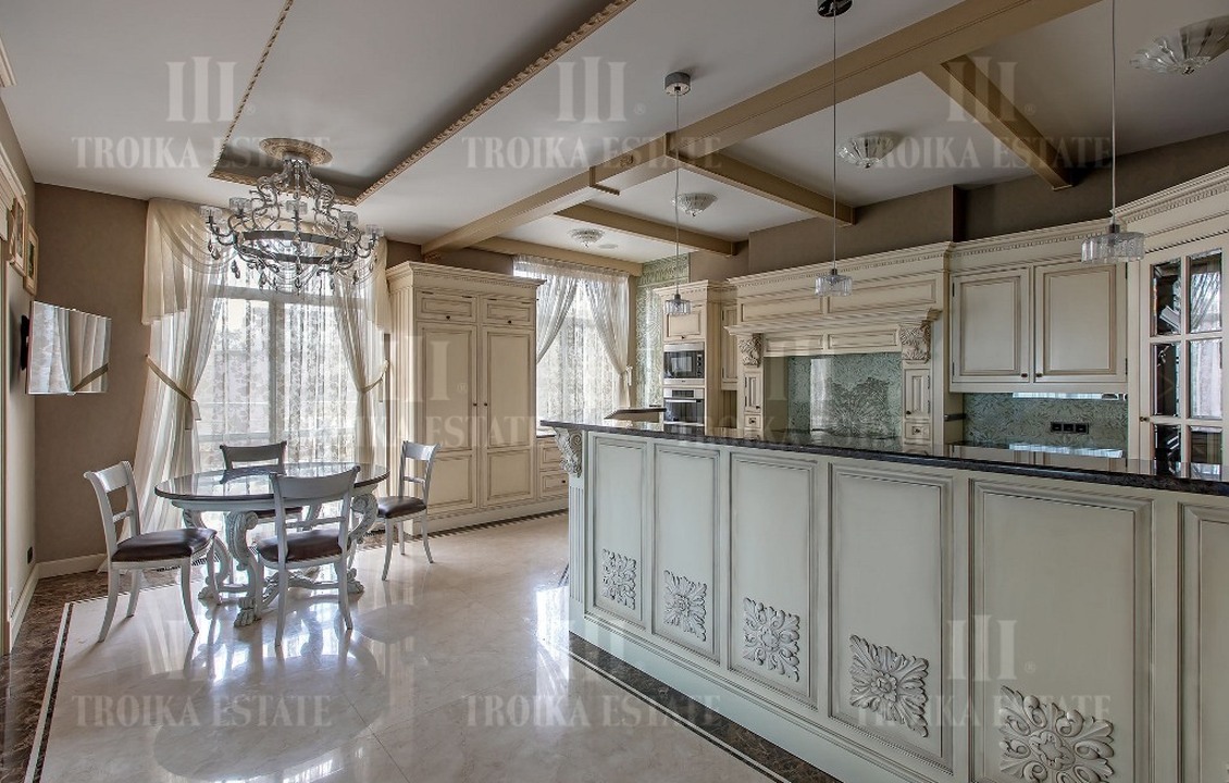 Купить  Квартиру с отделкой Барыковский пер-к 6 метро Кропоткинская