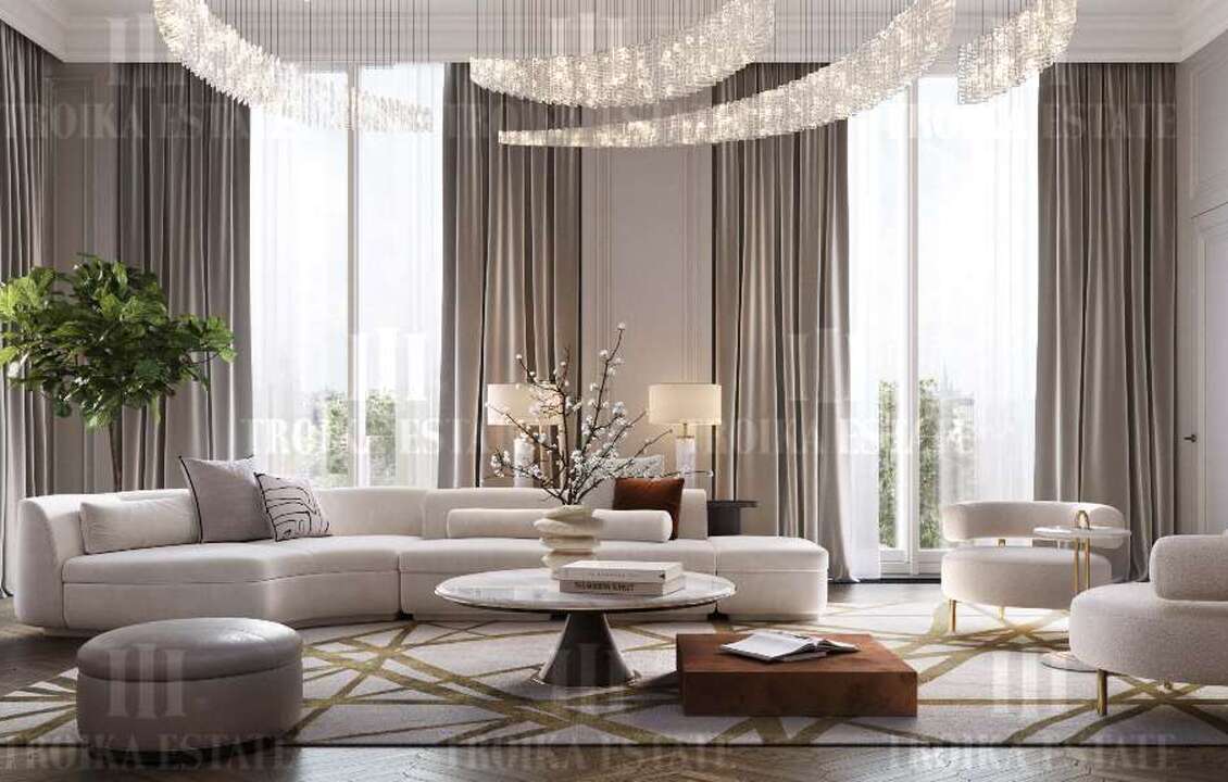 Купить  Таунхаус с отделкой Камергерский пер-к 4 метро Театральная