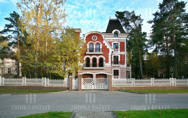 Купить  Коттедж с отделкой Минское 9км от МКАД