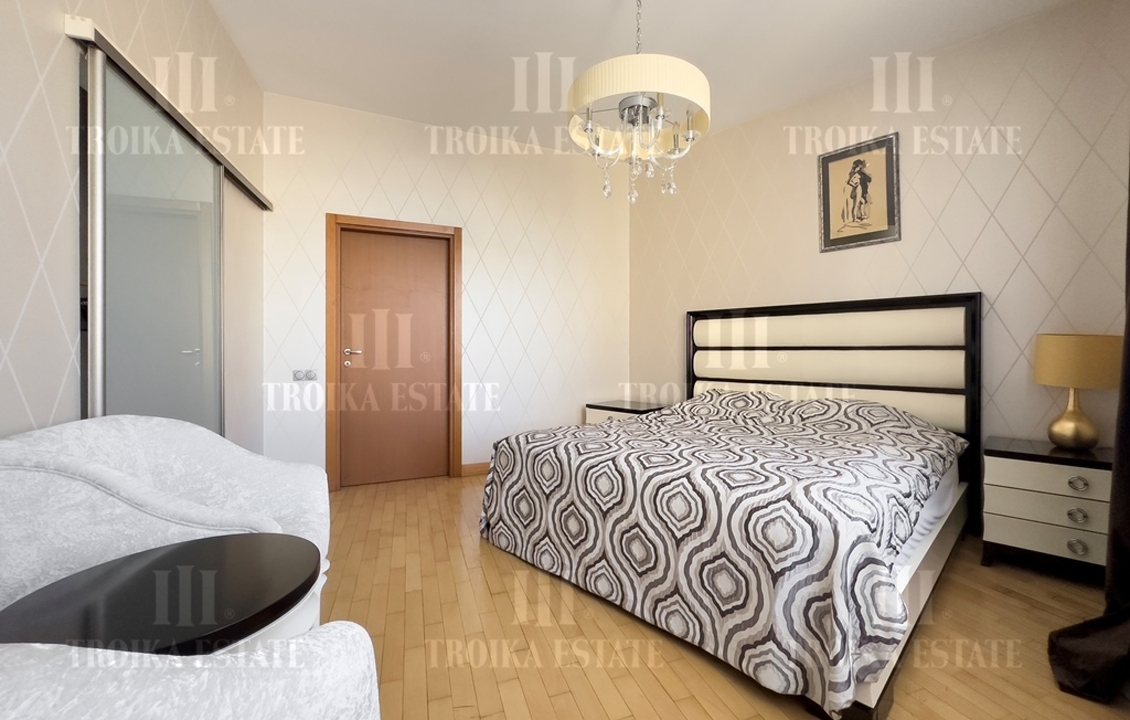 Купить  Квартиру с отделкой Филипповский пер-к 8с1 метро Кропоткинская