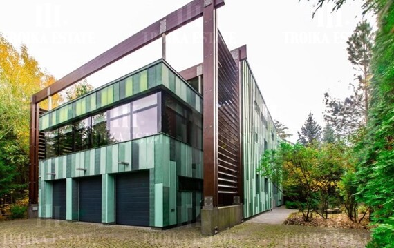 Купить  Коттедж с отделкой Новорижское 9км от МКАД